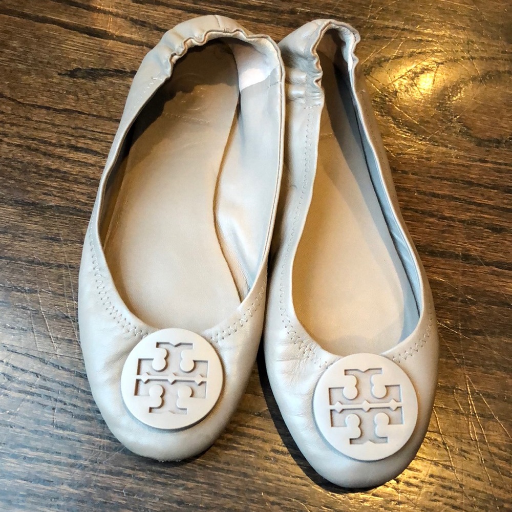 Tory Burch taupe grey leather flats size 7